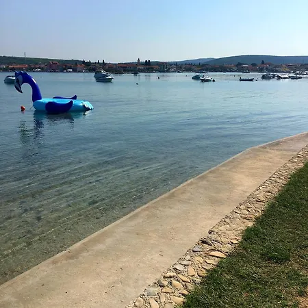 Апартаменты With Parking Space Sukosan, Zadar - 23919 Сукошан